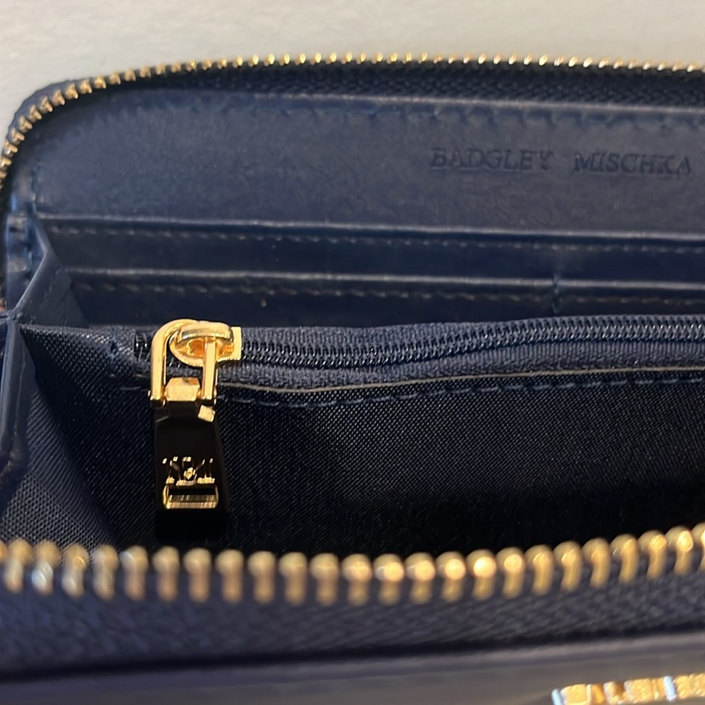 NWT Badgley Mischka Navy Blue Allover Purse Long Wallet Vegan Leather - Picture 9 of 15